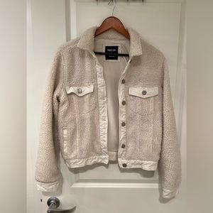 Ookie & Lala Womens Fleece Trucker Jacket Beige Waist Length Button